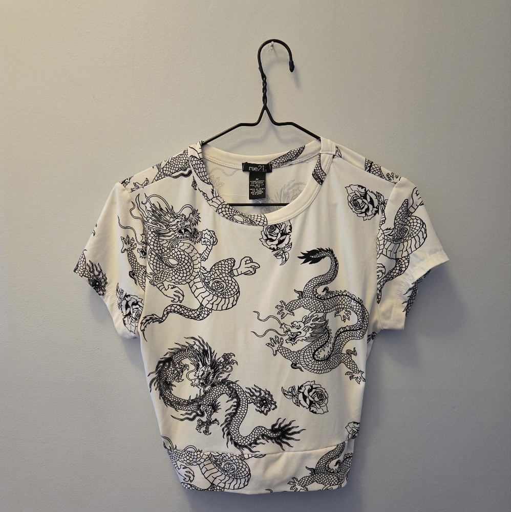 Rue 21 Dragon Crop Top Medium